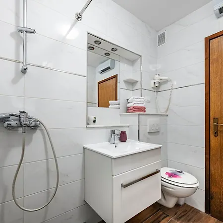 Noa Apartment *